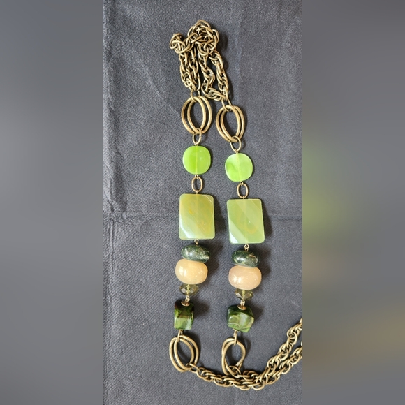 Avon Necklace - Picture 3 of 3